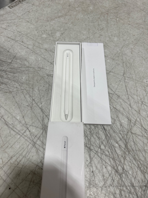 Photo 2 of Apple Pencil (USB-C) ???????White