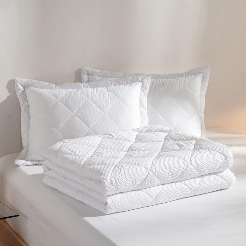Photo 1 of Dorrin Nessin Lightweight Comforter Set,1 Cooling Blanket Comforter with 2 Bed Pillows, Ultra Soft 3 Pieces Reverversible White King Comforter Bedding Set for Hot Sleepers King Bubble White