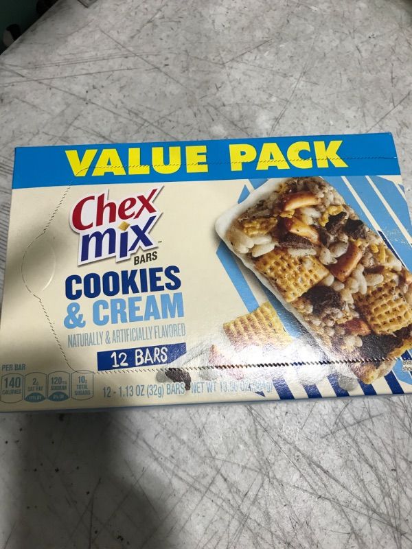Photo 1 of Chex Mix Cookies & Cream Treat Bar, Value Pack, 12 Bars Cookies 'n Cream 12 Count (Pack of 1)