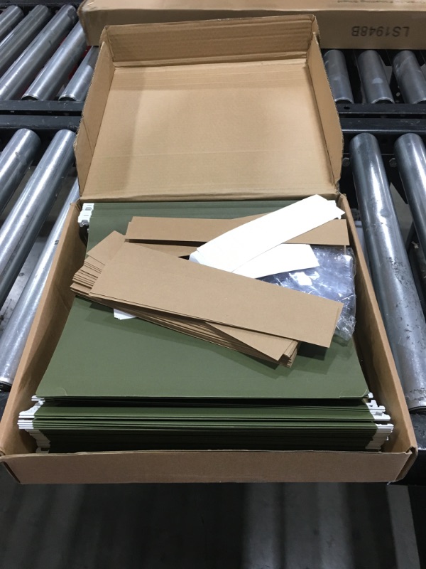 Photo 2 of Extra Capacity Hanging File Folders, RAZCC 60 Pack Letter Size Reinforced Hanging Folders with Heavy Duty 3 Inch Expansion for Bulky Files, Filing Cabinet, Adjustable Tabs, Green
