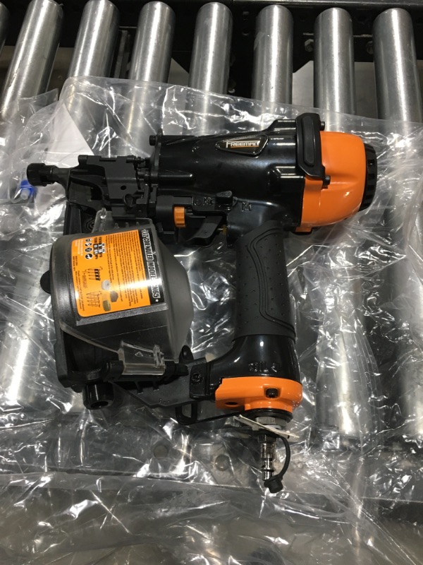 Photo 2 of Freeman G2CN65 2nd Generation Pneumatic 15 Degree 2-1/2" Coil Siding Nailer with Adjustable Metal Belt Hook and 1/4" NPT Air Connector
