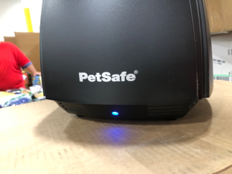 Photo 3 of PetSafe Stay & Play Wireless Pet Fence with Replaceable Battery Collar, Covers up to 3/4 Acre, For Dogs & Cats over 5 lb, Waterproof Collar, Tone & Static, From Parent Company of INVISIBLE FENCE Brand Wireless Fence Kit