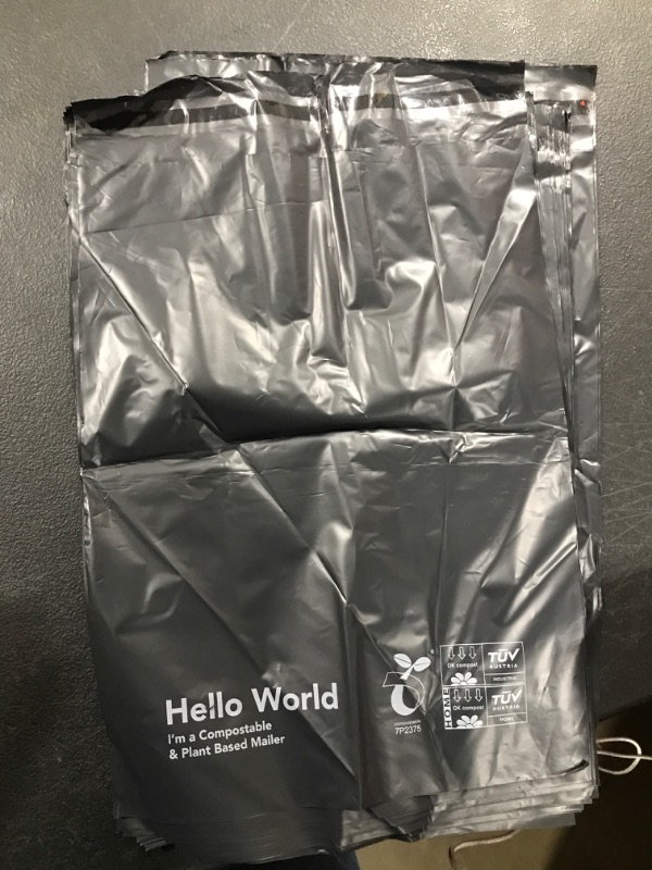 Photo 1 of 25 Pcs Black Sealable bags