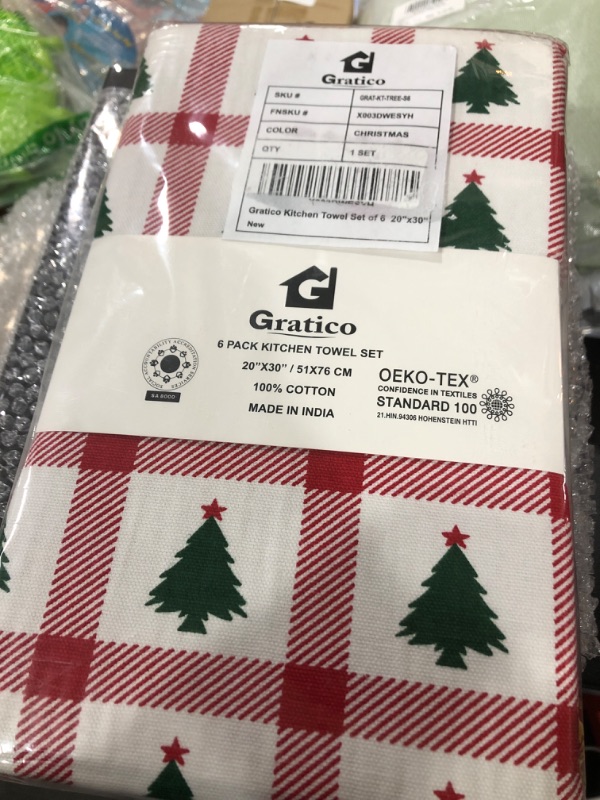 Photo 1 of 6 PK CHRISTMAS KITCHEN TOWELS. 