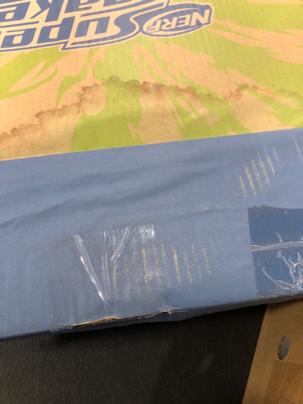 Photo 1 of NERF Super Soaker RoboBlaster – Automatic Soaker Blasting Machine Drenches You in Water-MINOR DAMAGE TO BOX. 