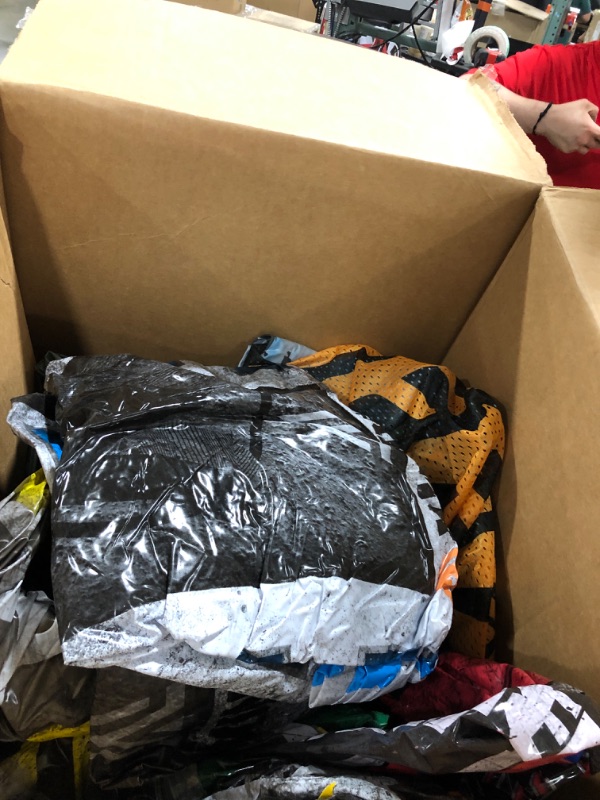 Photo 1 of NERF BUNKR Officially Licensed Stadium Pack Inflatable Battlezone - 9 Piece Barricade Shield Bunker Set - Perfect for NERF Party NERF War Multicolor Updated