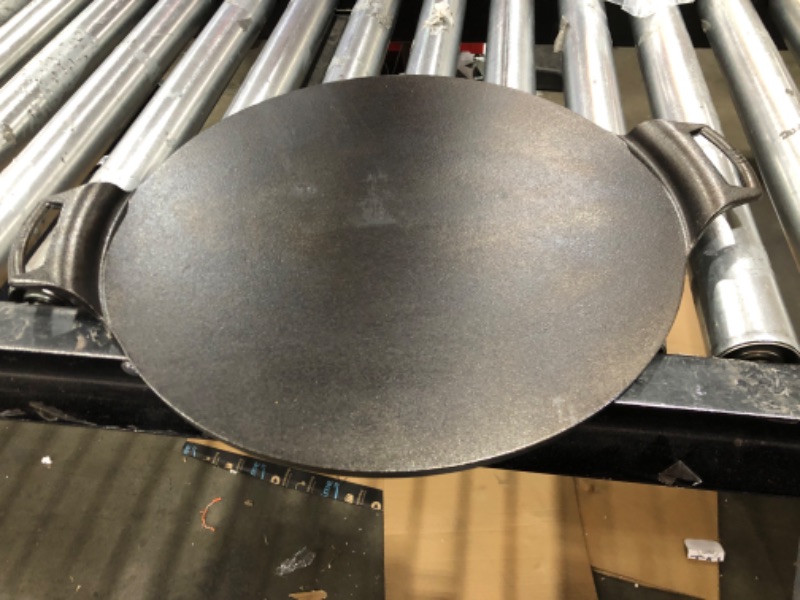 Photo 2 of 15" Cast Iron Pizza Pan