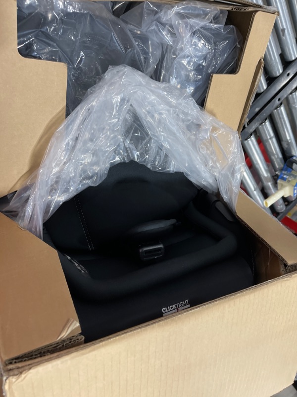 Photo 3 of Britax Poplar S Convertible Car Seat, 2-in-1 Car Seat with Slim 17-Inch Design, ClickTight Technology, Onyx Onyx Poplar S