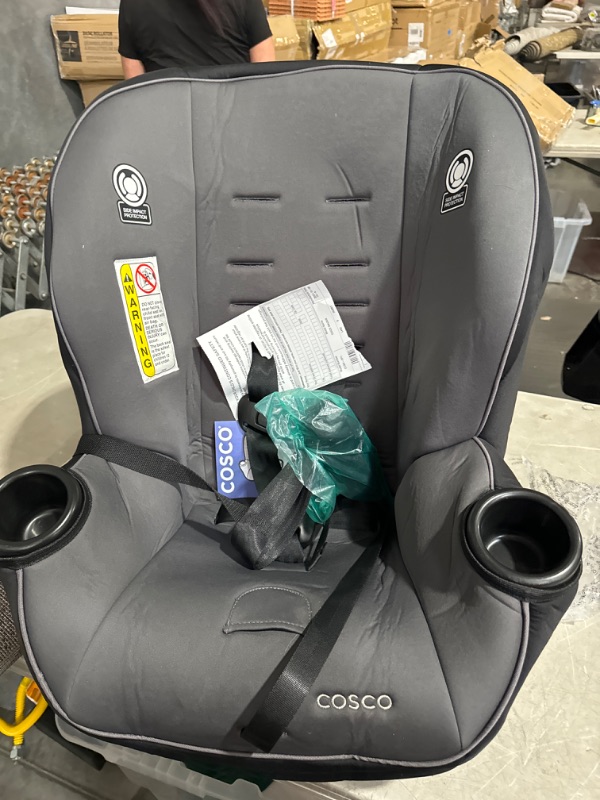 Photo 1 of *USED READ NOTES*Cosco Onlook 2-in-1 Convertible Car Seat, Rear-Facing 5-40 pounds and Forward-Facing 22-40 pounds and up to 43 inches, Black Arrows