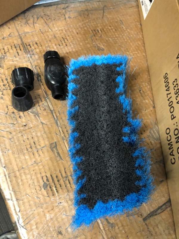 Photo 3 of *FOR PARTS ONLY* NON FUNCTIONAL
Camco RV/Car Flow-Through Wash Brush with Adjustable Handle (43633) Premium