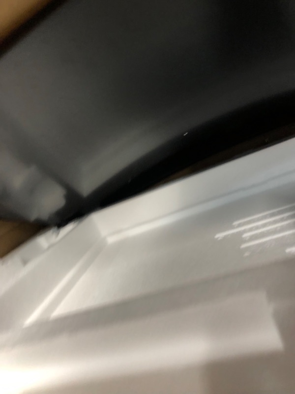 Photo 1 of **SEE NOTES/FOR PARTS**
AOC CQ27G3Z 27" Curved Gaming Monitor, QHD 2K 2560x1440, 1000R VA, 240Hz 0.5ms, FreeSync Premium, Height Adjustable Stand, Xbox PS5 Switch, 3-Year Zero-Bright-dot,Black

