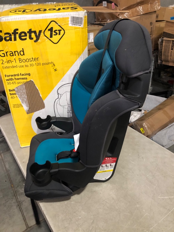 Photo 1 of ***USED - DIRTY - SEE PICTURES - MFD DATE: 10-27-2023***
Safety 1st Grand 2-in-1 Booster Car Seat, Forward-Facing with Harness, 30-65 pounds and Belt-Positioning Booster, 40-120 pounds, Capri Teal