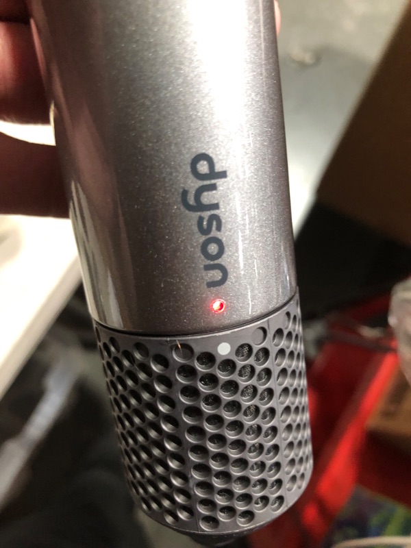 Photo 4 of ***WILL ONLY STAY ON FOR A FEW SECONDS BEFORE OVERHEATING AND SHUTTING OFF***
Dyson Airwrap™ Multi-Styler Complete Long Diffuse for Curly and Coily Hair