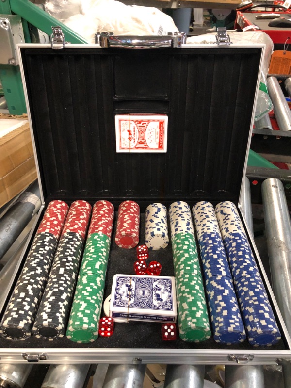 Photo 3 of Comie Poker Chips,500PCS Poker Chip Set with Aluminum Travel Case,11.5 Gram Poker Set for Texas Holdem Blackjack Gambling Red Green Black White Blue