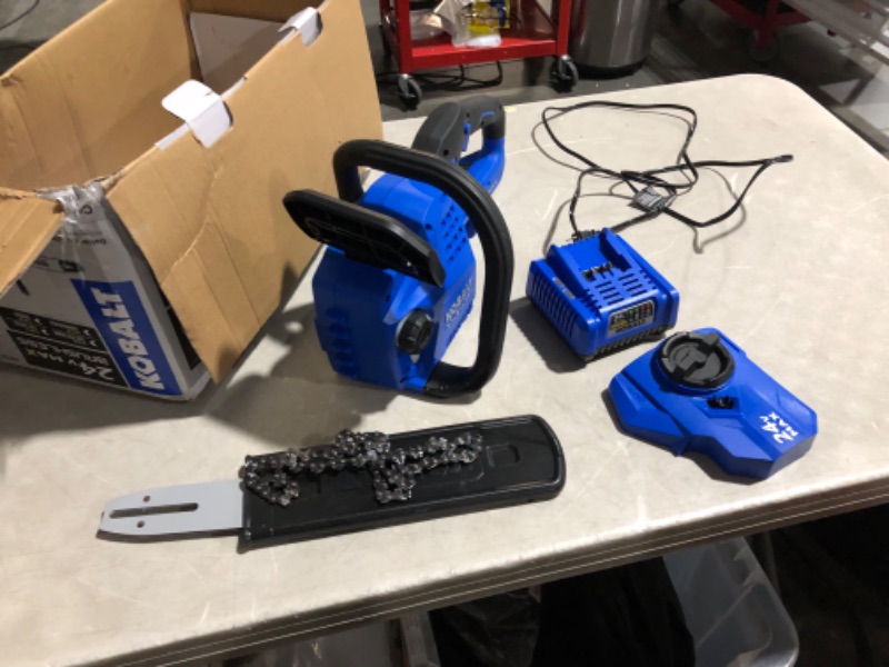 Photo 2 of ***MISSING PARTS - UNABLE TO TEST - SEE COMMENTS***
Kobalt KCS 1224A-03 24-Volt 12-in Brushless Cordless Electric Chainsaw 4 Ah (Battery & Charger Included)