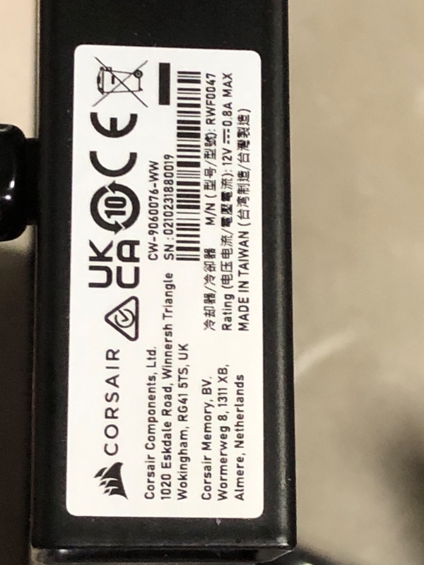 Photo 3 of Corsair iCUE H170i Elite LCD XT Liquid CPU Cooler - IPS LCD Screen - Three AF140 RGB Elite Fans - 420mm Radiator - Fits Intel® LGA 1700, AMD® AM5, and More - Included iCUE Commander CORE - Black ELITE LCD XT 420mm Radiator Black