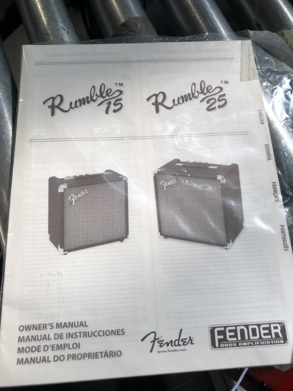 Photo 3 of Fender Rumble 25 V3 Bass Amp for Bass Guitar, Bass Combo, 25 Watts, with 2-Year Warranty 8 Inch Speaker, with Overdrive Circuit and Mid-Scoop Contour Switch