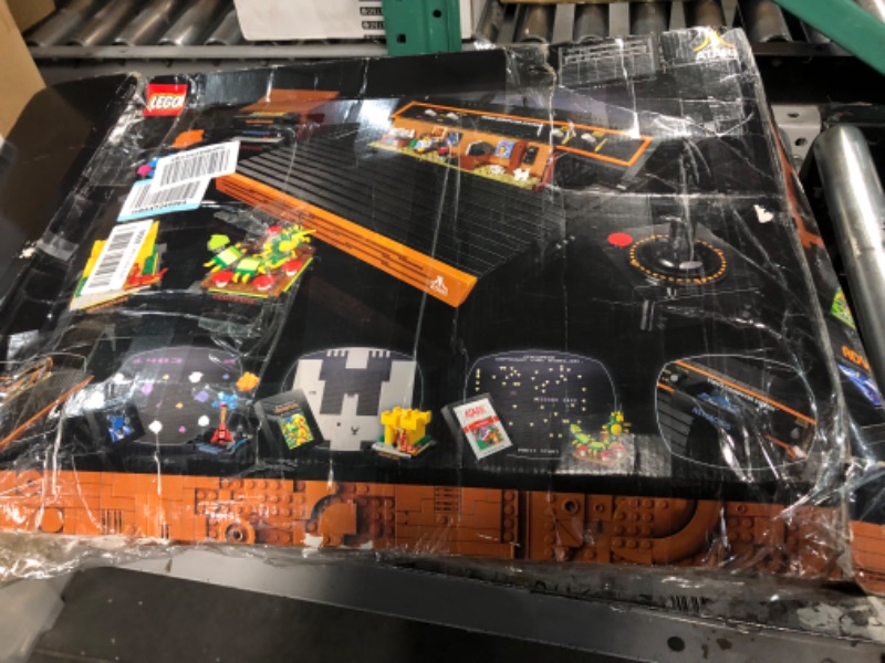 Photo 4 of **PROBABLE MISSING PIECES*BAGS OPENED*LOOSE PIECES IN BOX*BOX DAMAGED***
LEGO Atari 2600 10306 Adult Building Set