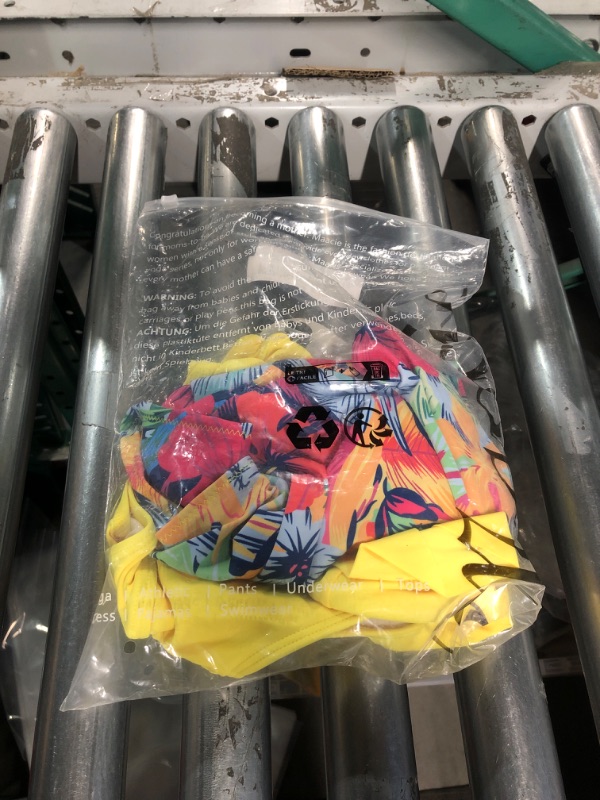 Photo 1 of ***NON-REFUNDABLE WOMENS CLOTHING BUNDLE SIZES UNKNOWN ***