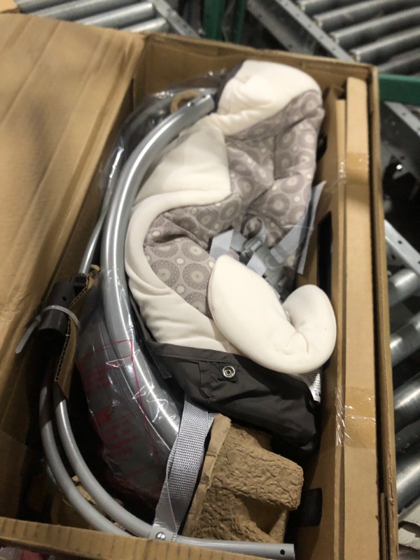 Photo 3 of Graco Simple Sway Abbington Baby Swing