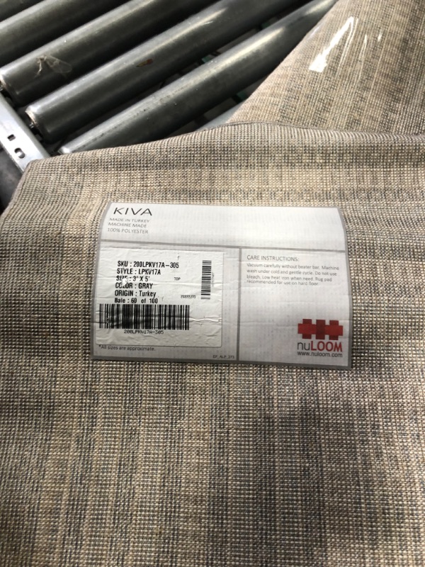 Photo 4 of ***USED LIKE NEW***nuLOOM Anya Machine Washable Casual Border Area Rug, 3' 3" x 5', Grey