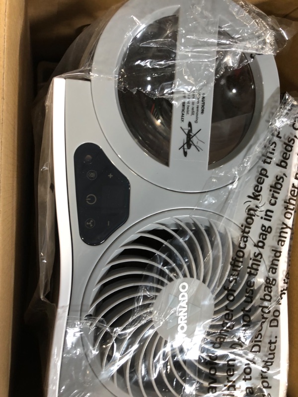 Photo 1 of * used * powers on *
Vornado EVDC300 Energy Smart Evaporative Humidifier 