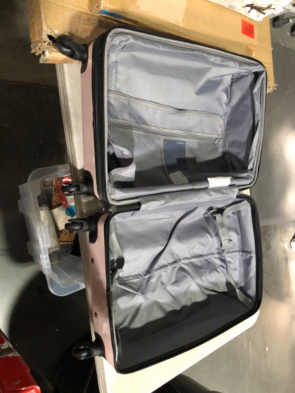 Photo 4 of ***USED - DAMAGED - SEE PICTURES***
Samsonite Winfield 2 Hardside Luggage with Spinner Wheels, Artic Pink, Checked-Medium 24-Inch