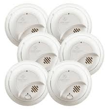 Photo 1 of **missing 2 detectors***
First Alert Brk 6-Pack Hardwired Ionization Sensor Smoke Detector 4 PCS