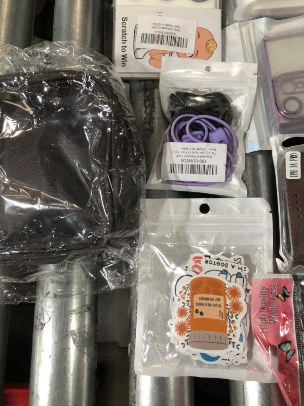 Photo 6 of ***NON REFUNDABLE***
ASSORTED BUNDLE OF ITEMS