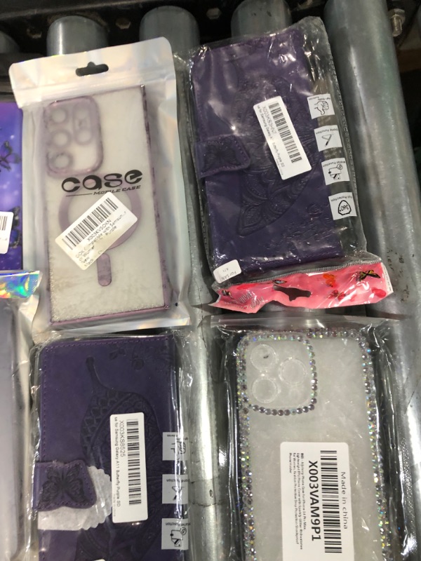 Photo 3 of ***NON REFUNDABLE***
ASSORTED BUNDLE OF PHONE CASES