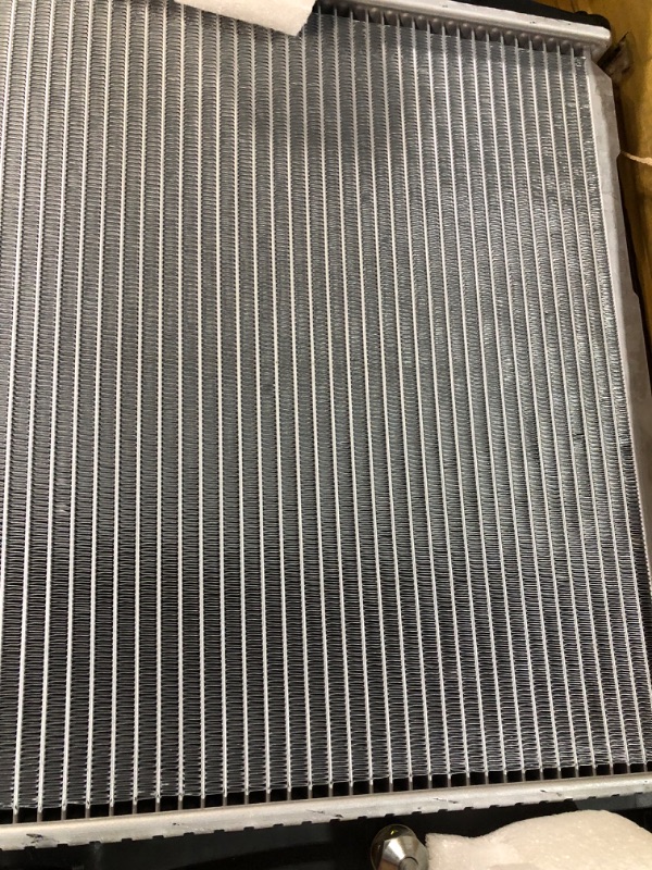 Photo 1 of Denso 221-3705 Radiator