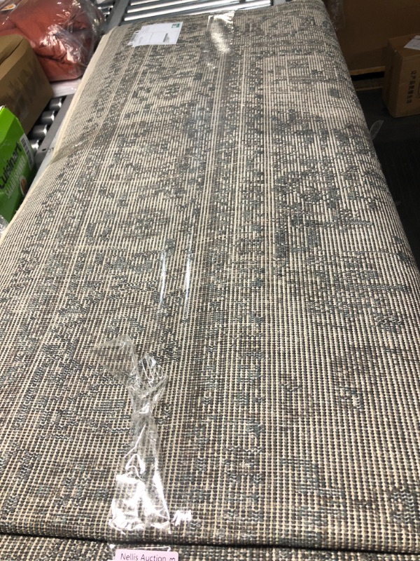 Photo 3 of (used)(please see all images) nuLOOM Tanith Vintage Area Rug, 9 ft x 12 ft, Cream Cream 9' x 12'