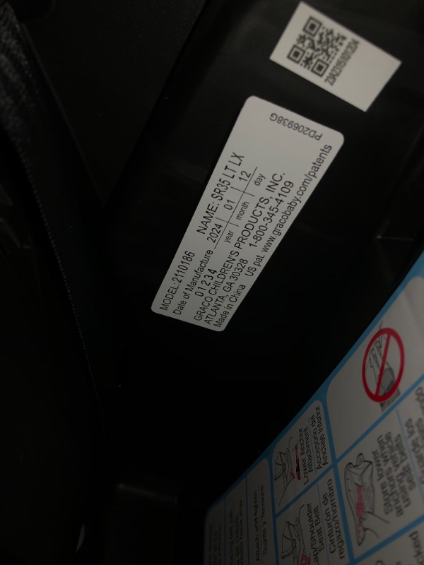 Photo 4 of ***USED - LIKELY MISSING PARTS - UNABLE TO VERIFY FUNCTIONALITY***
Graco SnugRide 35 Lite LX Infant Car Seat, Studio SnugRide 1 Count (Pack of 1) Studio