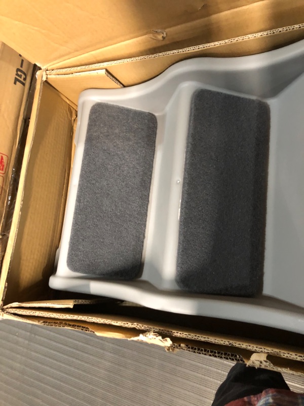 Photo 1 of **READ NOTES**
Amazon Basics Foldable Steps for Dogs and Cats, Grey 14.6"X22.75"X19.5" Foldable Grey