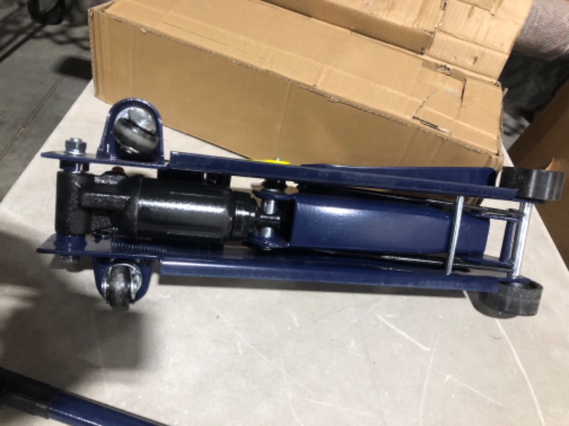 Photo 4 of ***USED - SEE COMMENTS - LEAKING OIL***
TCE TCET825051 Torin Hydraulic Low Profile Trolley Service/Floor Jack with Single Piston Quick Lift Pump, 2.5 Ton (5,000 lb) Capacity, Blue