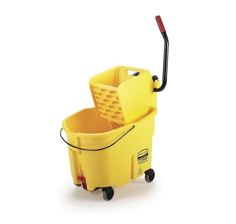 Photo 1 of (PARTS ONLY, BROKEN TOP) NON REFUNDABLE
Rubbermaid Commercial Products 35-qt Wavebrake Mop Bucket with Drain