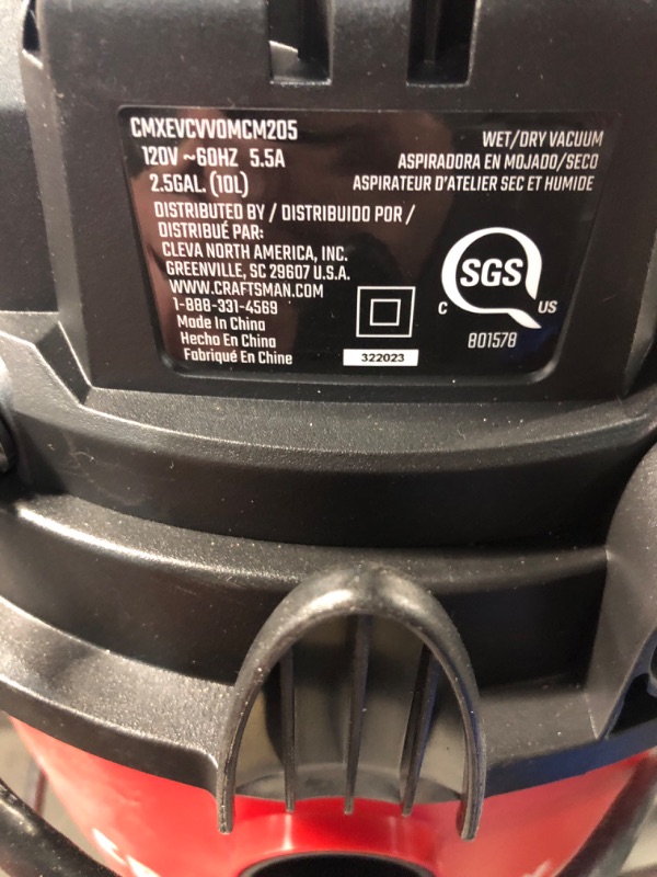 Photo 5 of (PARTS ONLY, DOES NOT TURN ON)  NON REFUNDABLE
CRAFTSMAN 2.5-Gallons 2-HP Corded Wet/Dry Shop Vacuum with Accessories Included
