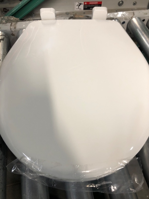 Photo 2 of (MISSING WRENCH)
MAYFAIR 8100SL 000 Collins Slow Close Plastic Toilet Seat, White