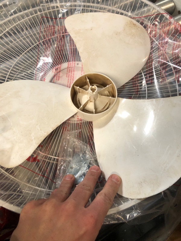 Photo 5 of (MISSING PARTS)
Hurricane Classic 16 Inch Oscillating Wall Mount Fan with 3 Speed Settings, White and AcuRite , 3" H x 2.5" W x 1.3" D, white