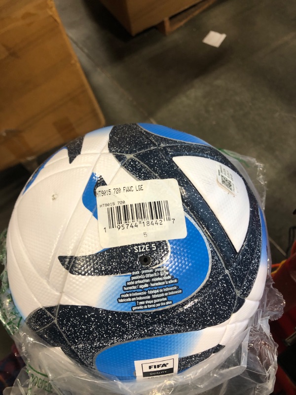 Photo 1 of adidas Unisex-Adult Womens World Cup League Ball White/Collegiate Navy/Bright Blue/Silver Metallic 5