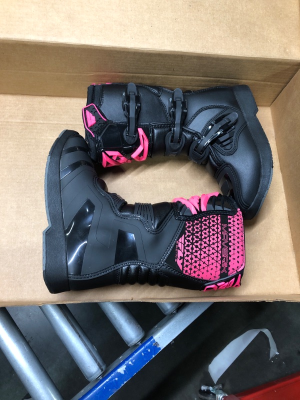 Photo 2 of ***size 5***Fly Racing Maverik Youth Off-Road Motorcycle Boots 5 Pink/Black