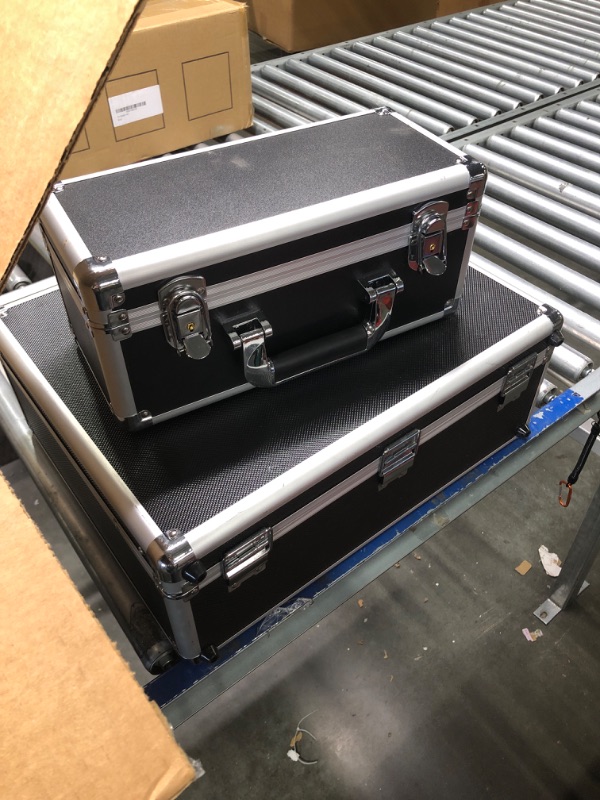 Photo 1 of Sewer Camera Pipe Inspection Video Camera with 7 in Color LCD Display Drain Pipe Sewer Inspection System IP68 Waterproof DVR Pipeline Inspection Camera with 512Hz Receiver (US US Plug 50m/164.0ft
*****no use manual in side*****