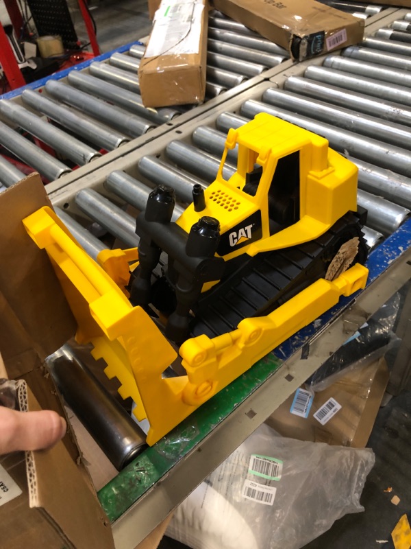 Photo 1 of Cat® Construction Tough Rigs Toy Bulldozer