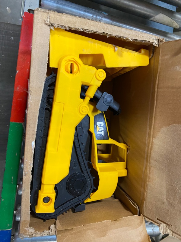 Photo 1 of CatToysOfficial, CAT Construction Fleet 10" Bulldozer Toy, Ages 3 and up, Yellow