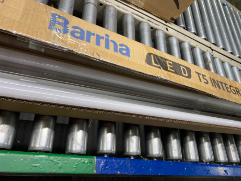 Photo 3 of (6 Pack) Barrina LED T5 Integrated Single Fixture, 4FT, 2200lm, 6500K (Super Bright White), 20W, Utility LED Shop Light, Ceiling and Under Cabinet Light, Corded Electric with ON/OFF Switch, ETL Listed 6-pack (6-power Cords)