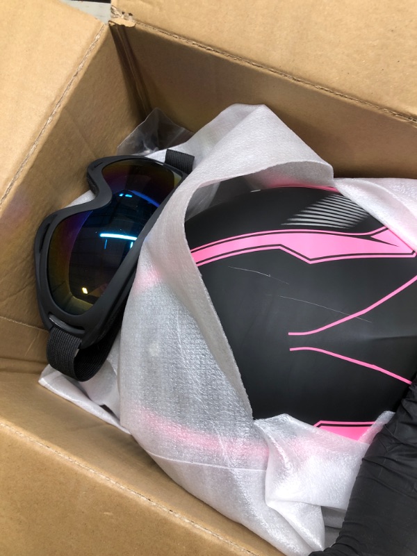 Photo 3 of Adult 4 Wheeler Helmet, Motocross Helmet DOT/FMVSS-218 Certification Comfortable and Breathable Full Helmets for Locomotives Used in All Seasons Small Pink