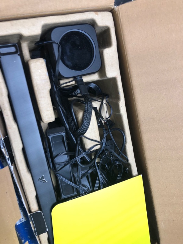 Photo 1 of Corsair iCUE H150i Elite CAPELLIX XT Liquid CPU Cooler - Three AF120 RGB Elite Fans - 360mm Radiator - Intel® LGA 1700, 1200, 115X, 2066, AMD® AM5, AM4 - Included iCUE Commander CORE - Black ELITE CAPELLIX XT 360mm Radiator Black