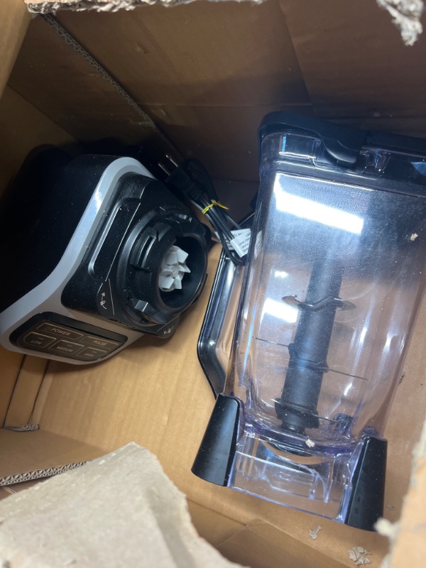 Photo 3 of ** used ** Ninja BL610 Professional 72 Oz Countertop Blender with 1000-Watt Base and Total Crushing Technology for Smoothies, Ice and Frozen Fruit, Black, 9.5 in L x 7.5 in W x 17 in H with 25 Chef-inspired Recipes