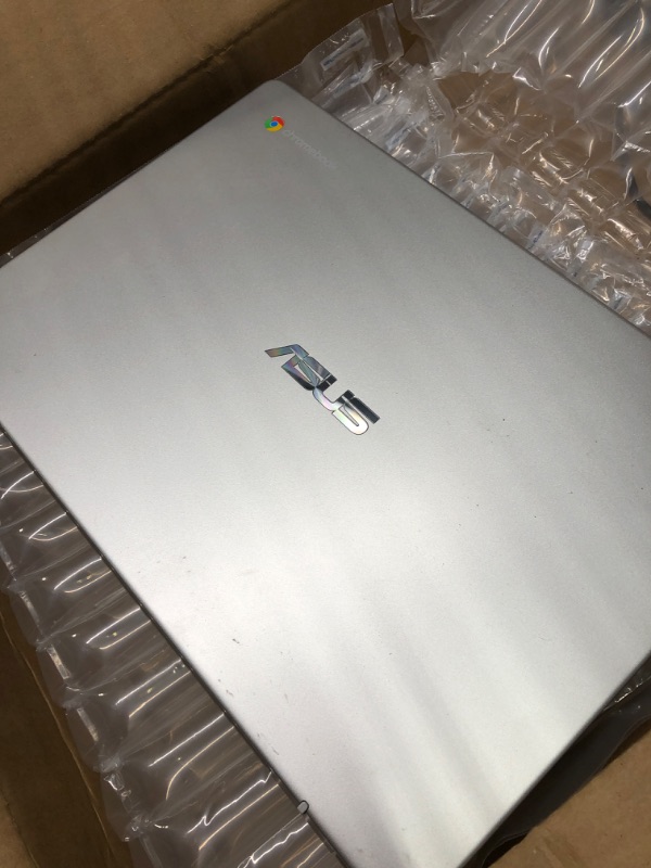 Photo 6 of ASUS Chromebook C423 14...., C423NA-IS44F (Renewed)