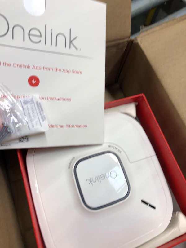 Photo 4 of First Alert Onelink Smart Wi-Fi Battery Operated Combination Smoke and CO Detector with Voice Alert